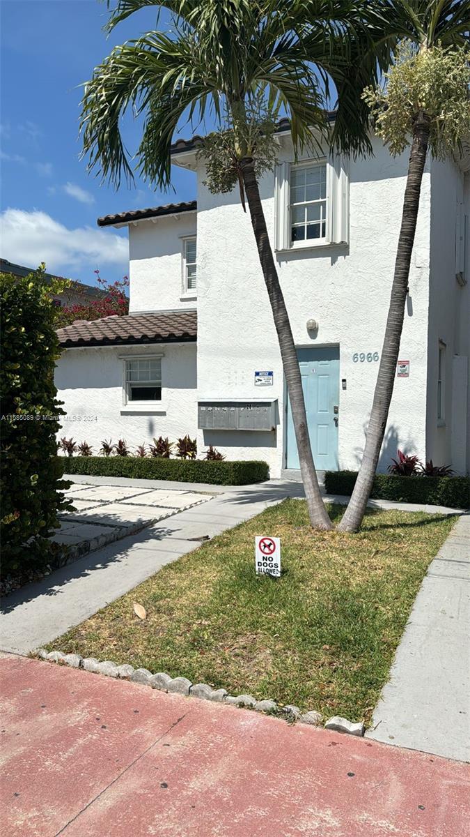 Rental Property at Address Not Disclosed, Miami Beach, Miami-Dade County, Florida - Bedrooms: 1 
Bathrooms: 1  - $1,800 MO.