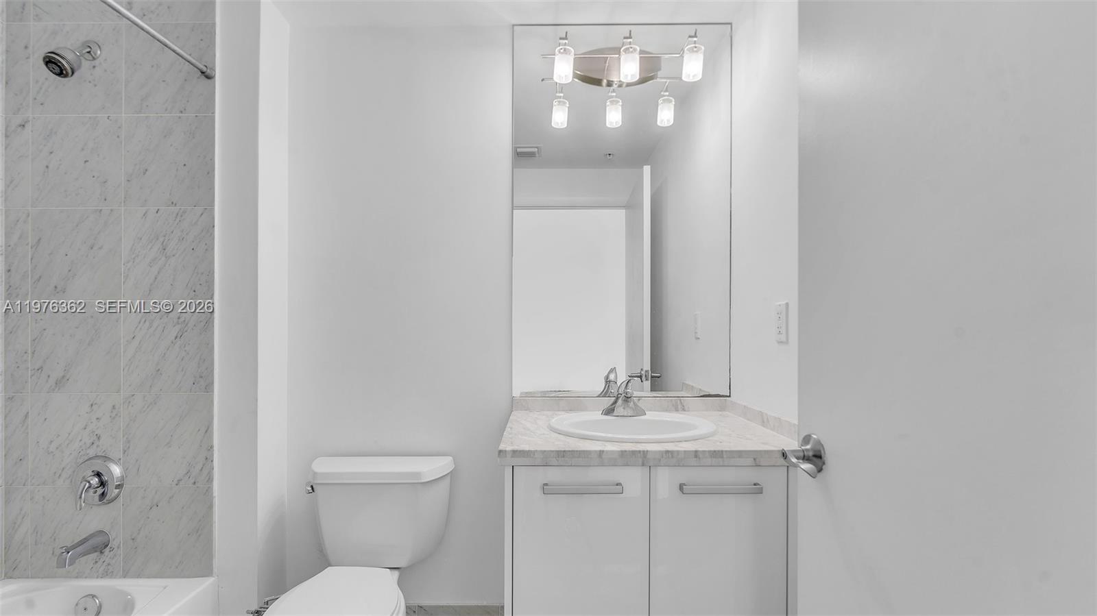 VIZCAYNE SOUTH CONDO - Residential