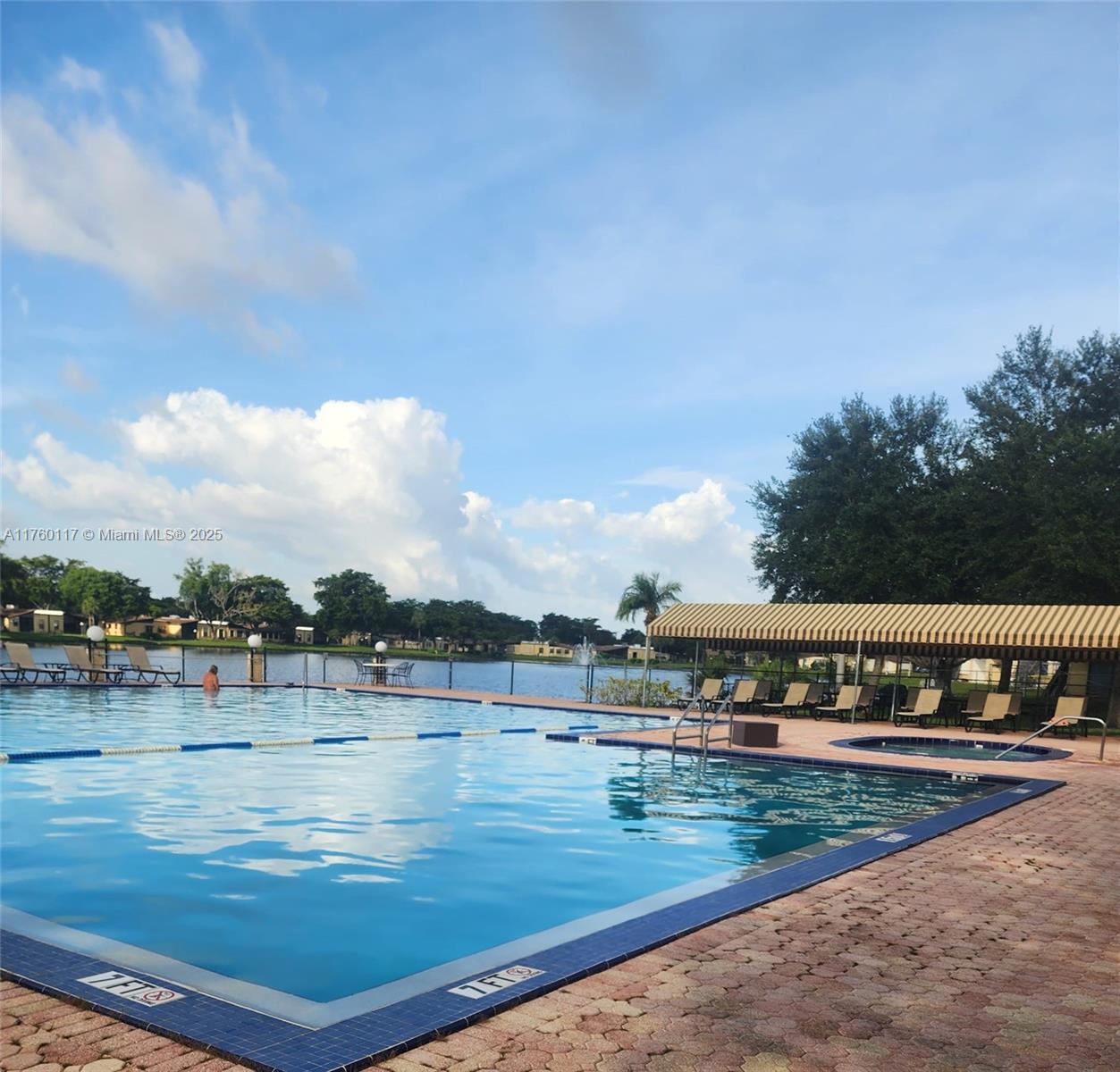 VILLAS AT CARRIAGE HILLS - Residential