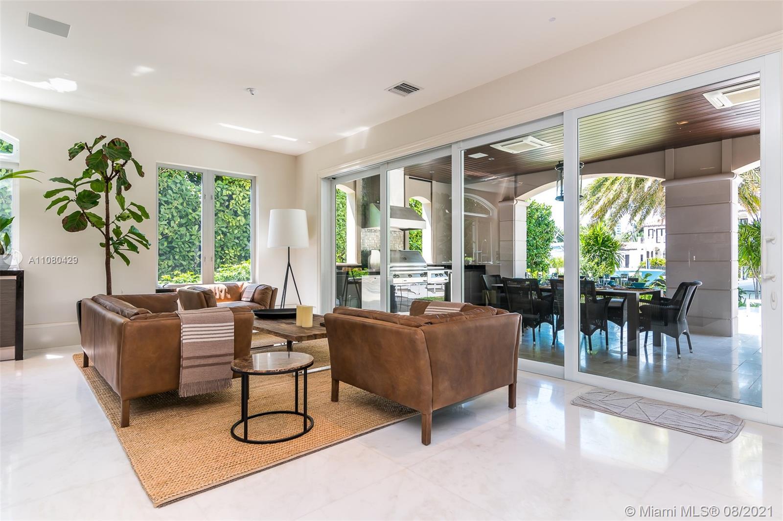 ISLA BAHIA - Residential