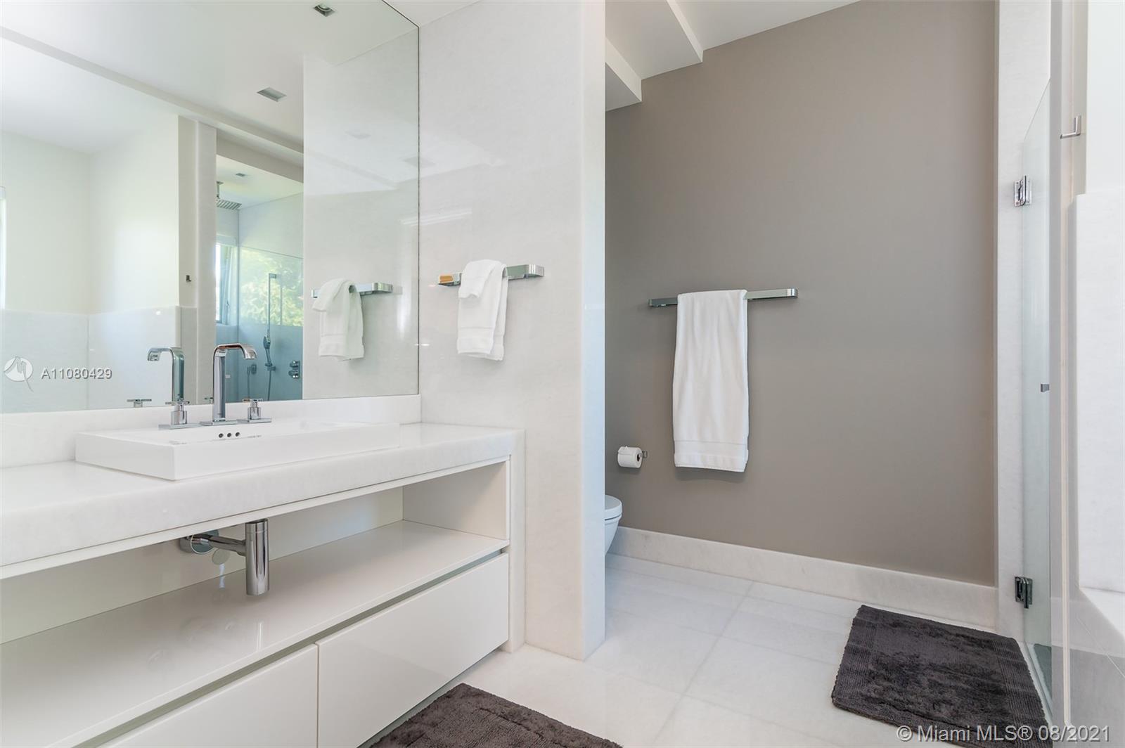 ISLA BAHIA - Residential