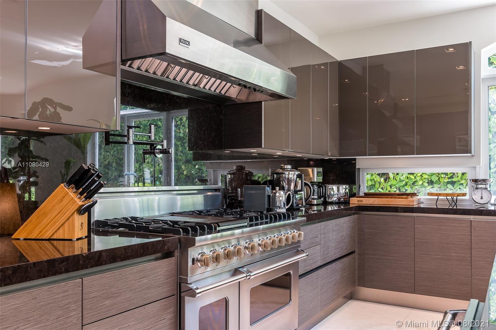 ISLA BAHIA - Residential