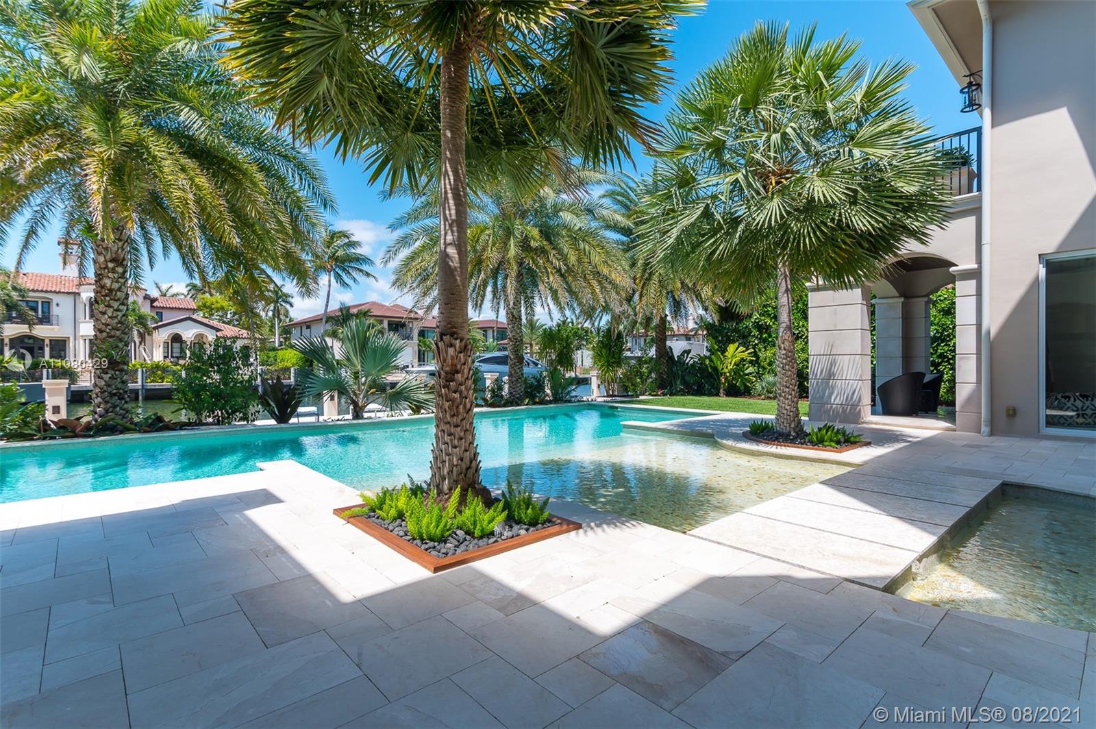 ISLA BAHIA - Residential