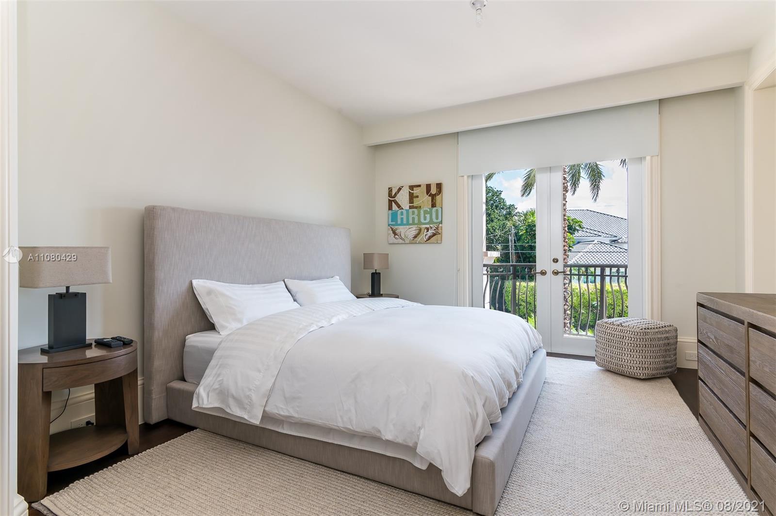 ISLA BAHIA - Residential