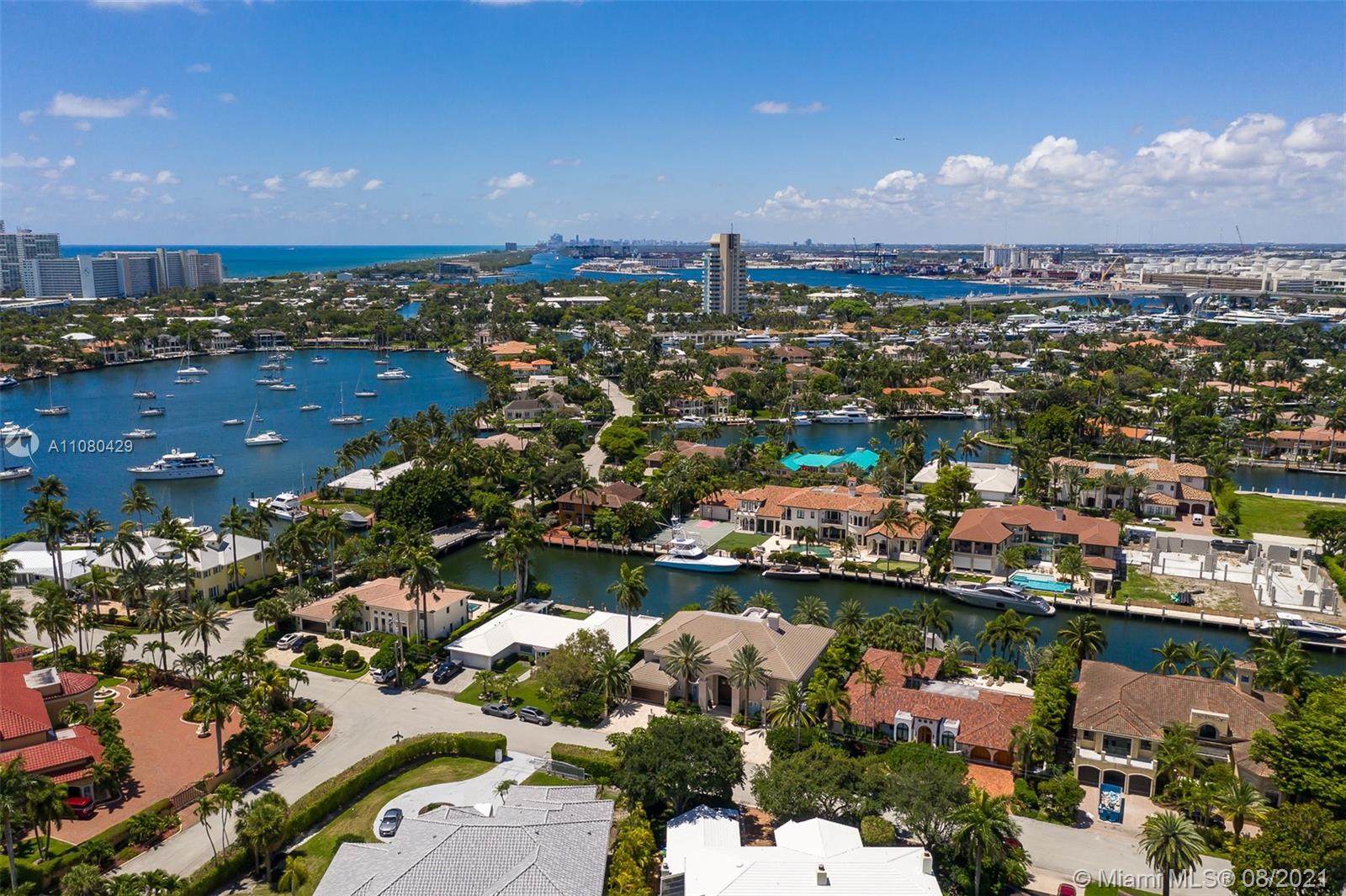 ISLA BAHIA - Residential