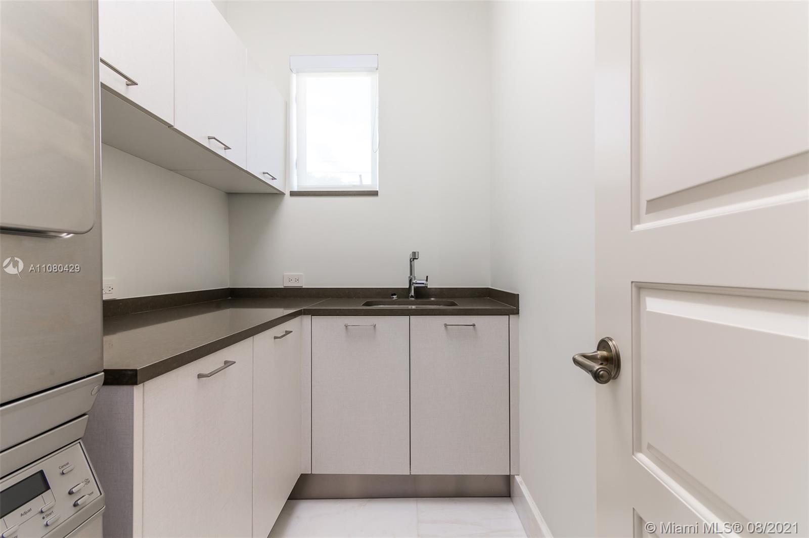 ISLA BAHIA - Residential