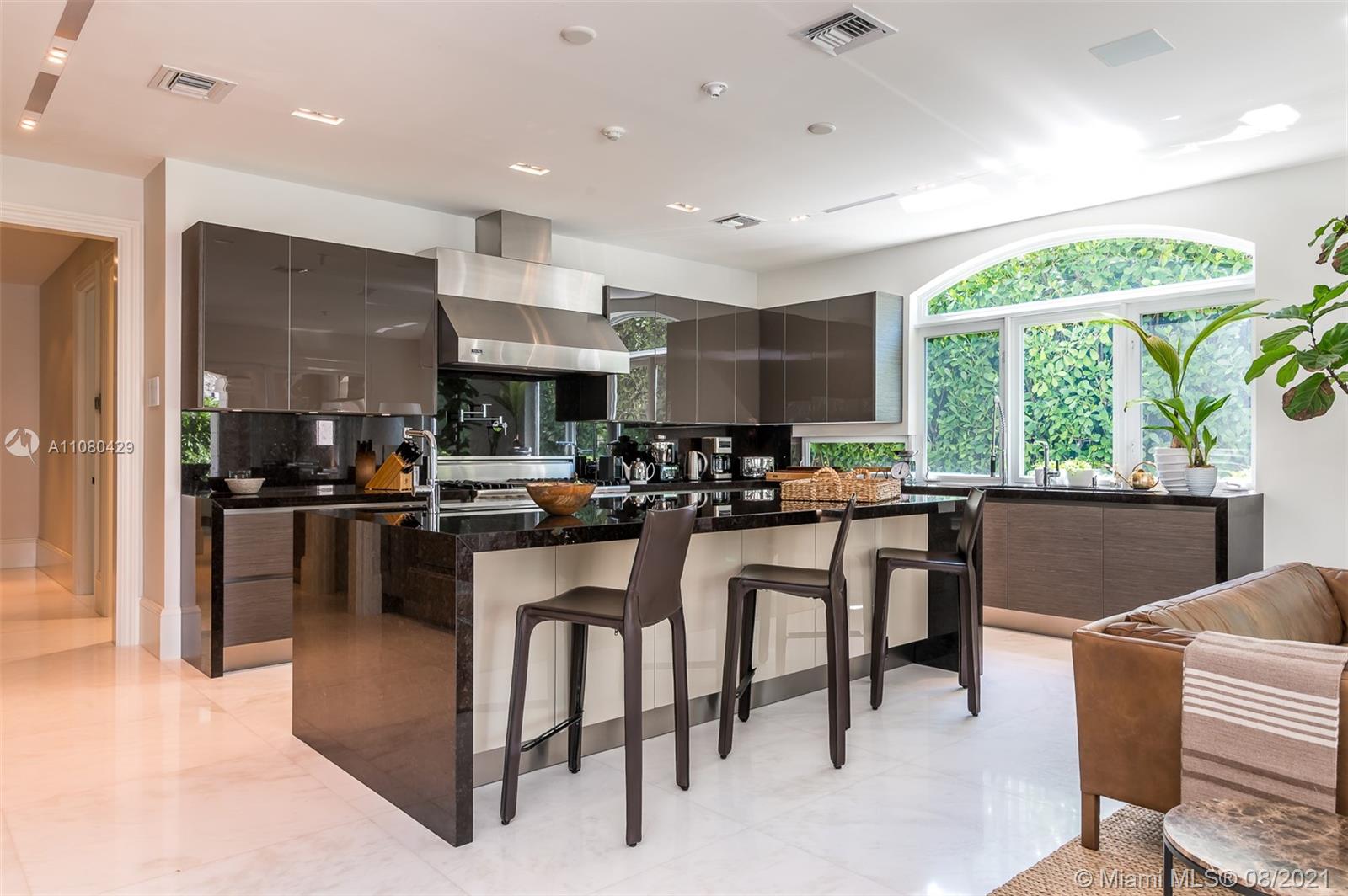 ISLA BAHIA - Residential