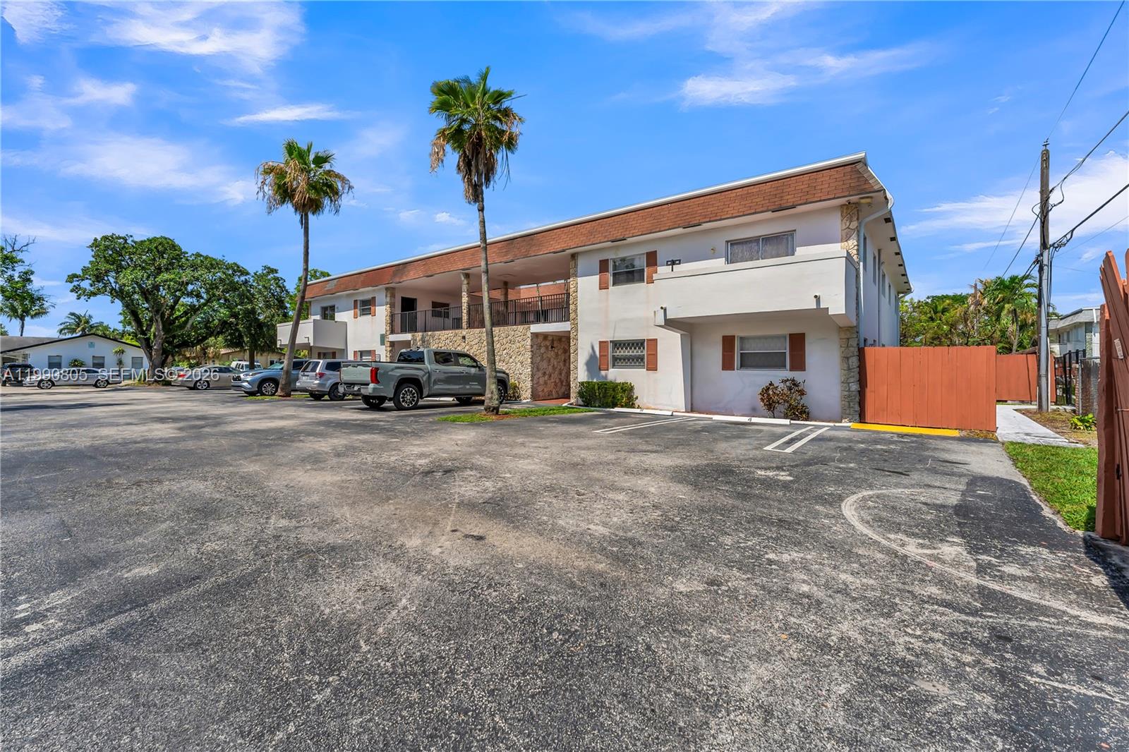 PARKWAY GARDENS - Residential