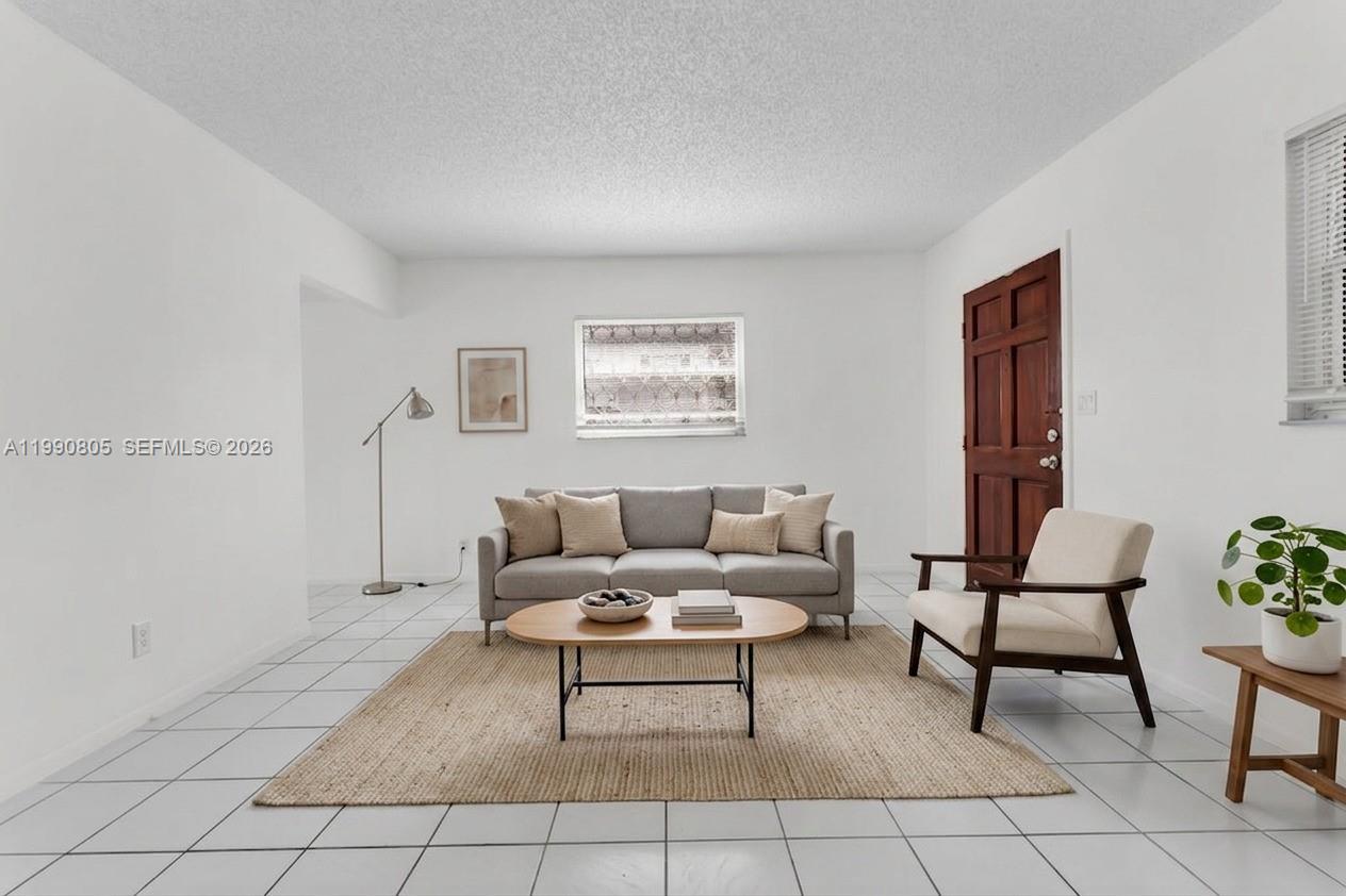 321 SW 1st Ct K-4