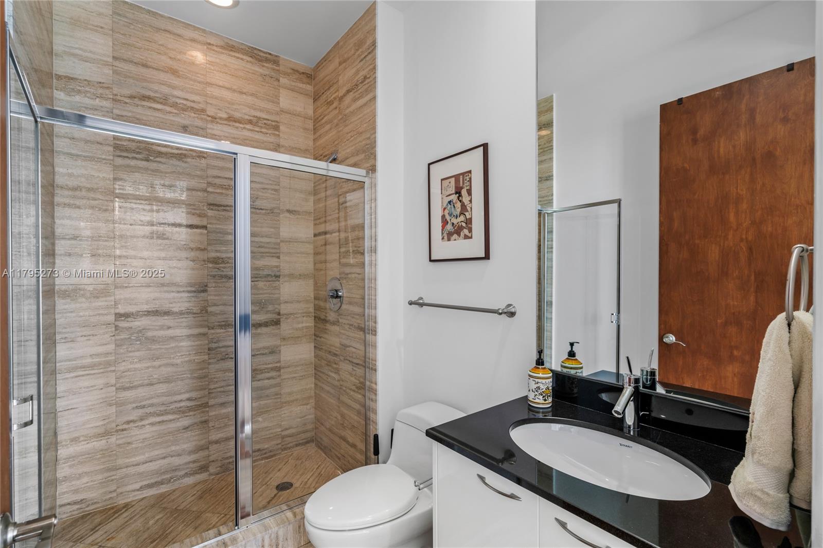 TDR TOWER III CONDO - Residential