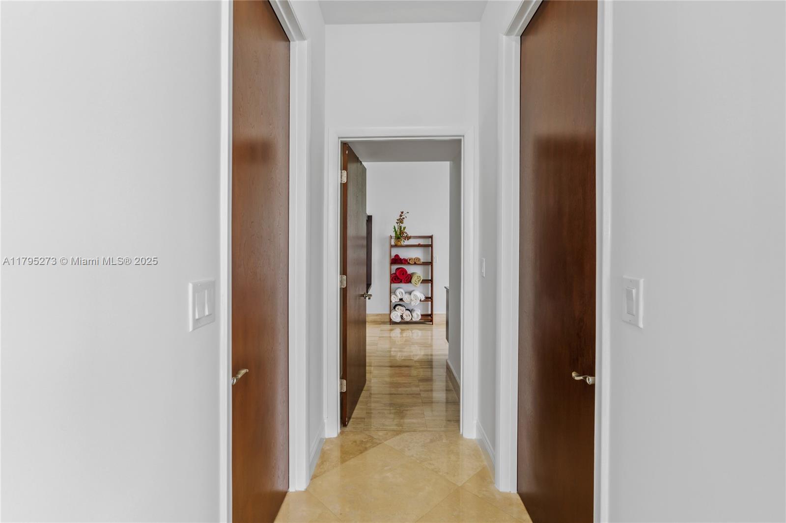 TDR TOWER III CONDO - Residential