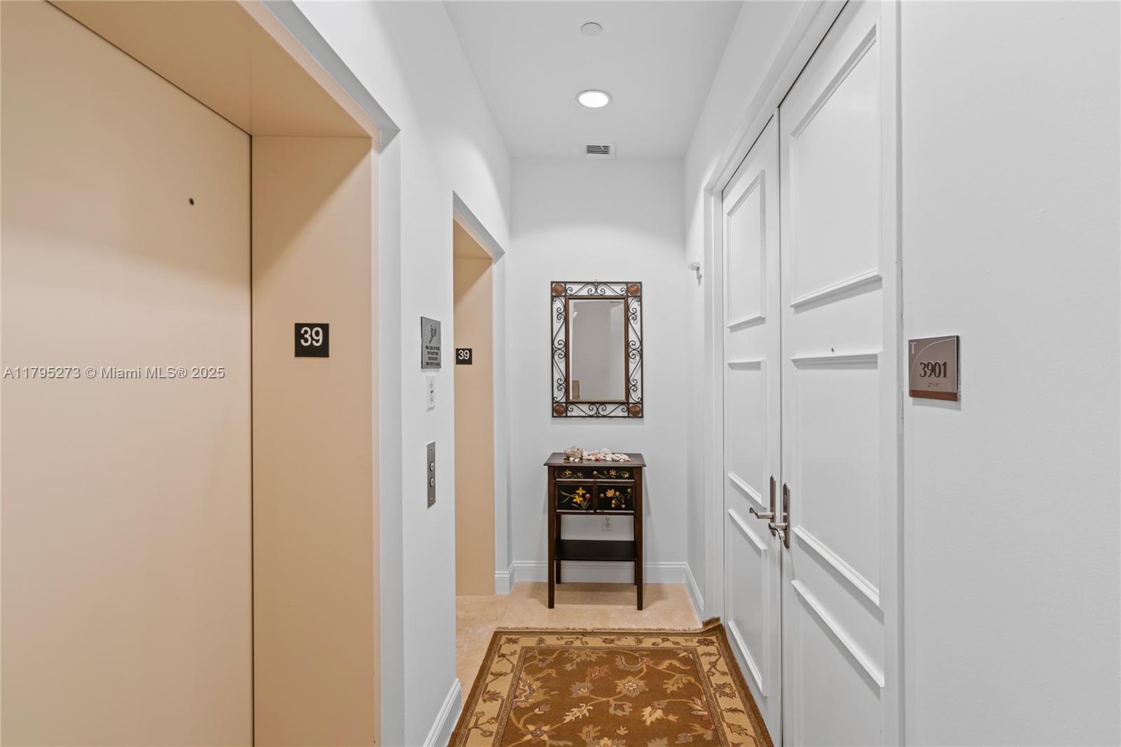 TDR TOWER III CONDO - Residential