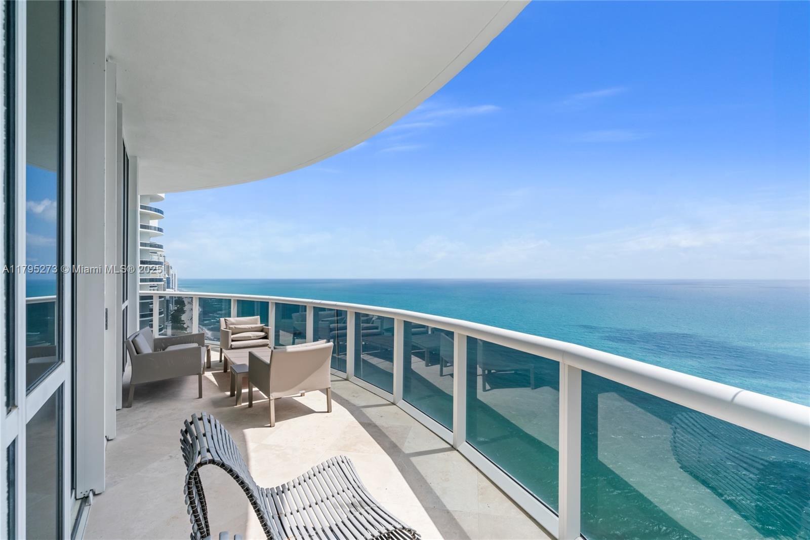 TDR TOWER III CONDO - Residential