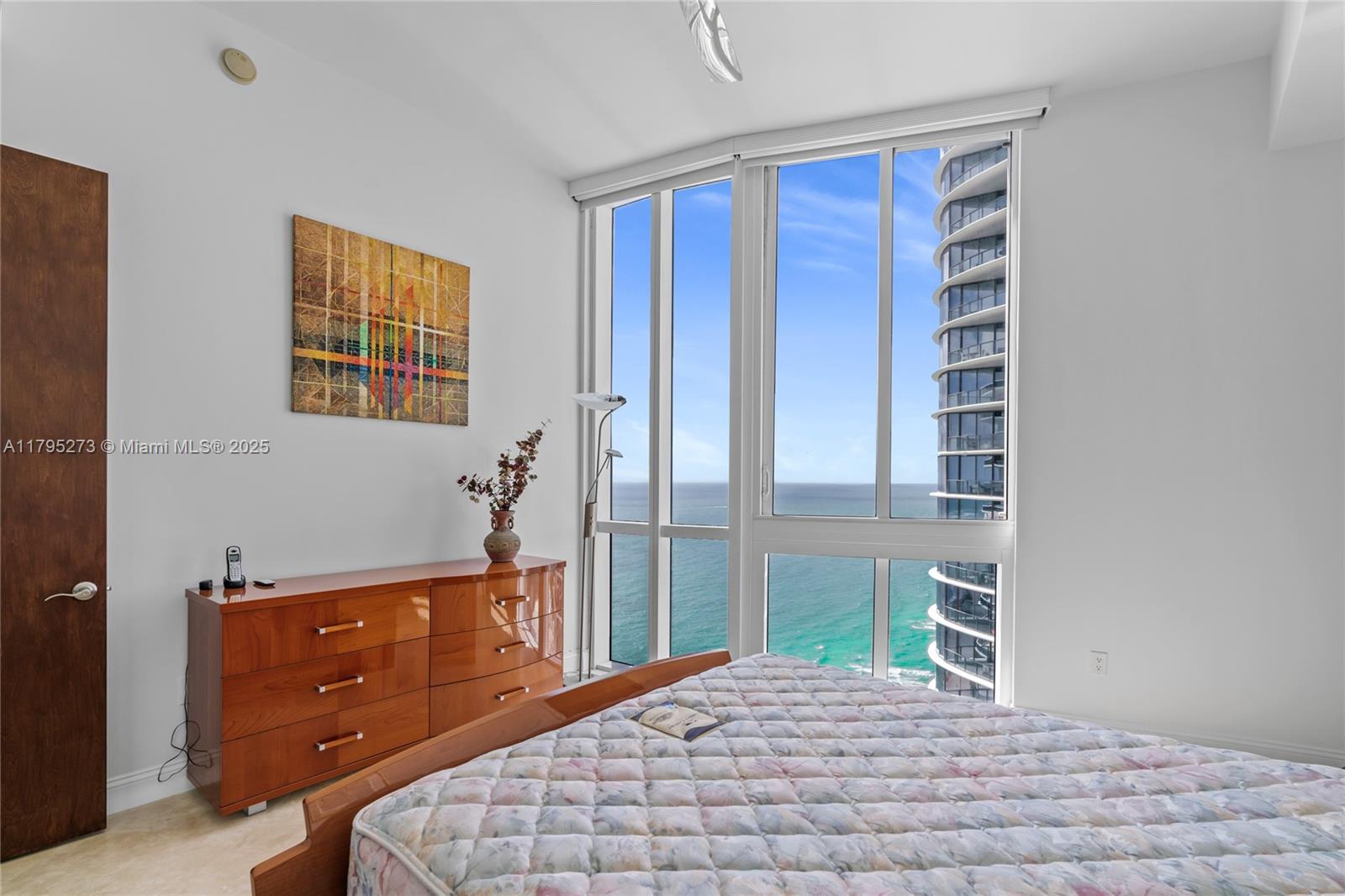 TDR TOWER III CONDO - Residential