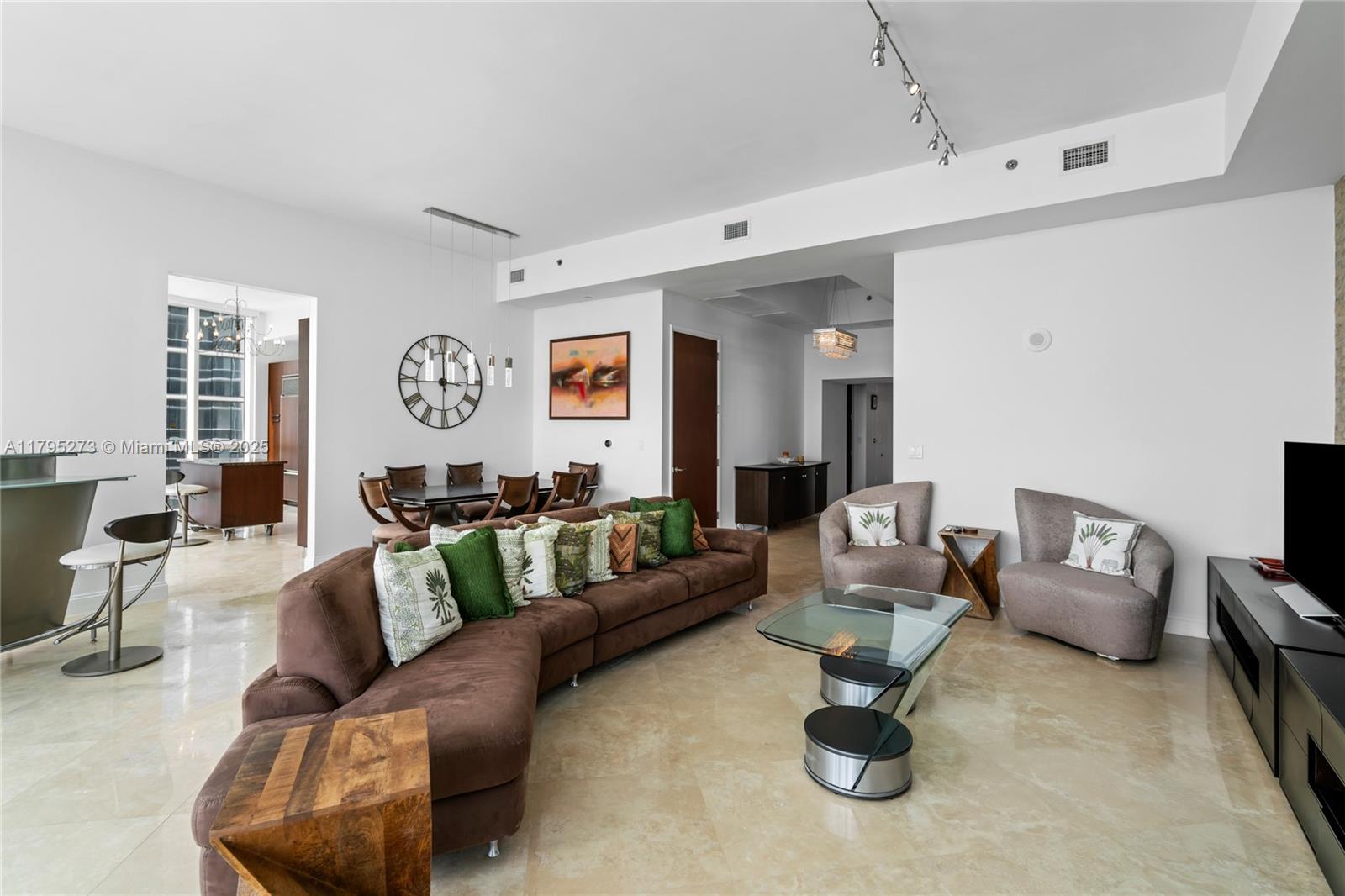 TDR TOWER III CONDO - Residential