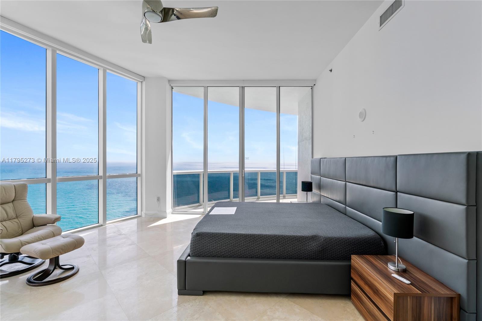 TDR TOWER III CONDO - Residential