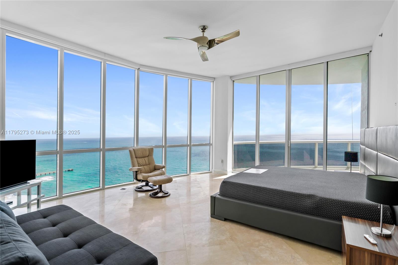 TDR TOWER III CONDO - Residential