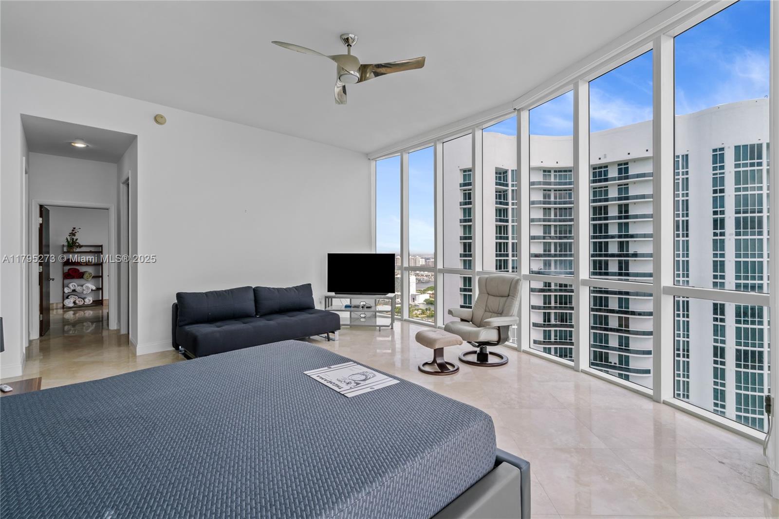 TDR TOWER III CONDO - Residential