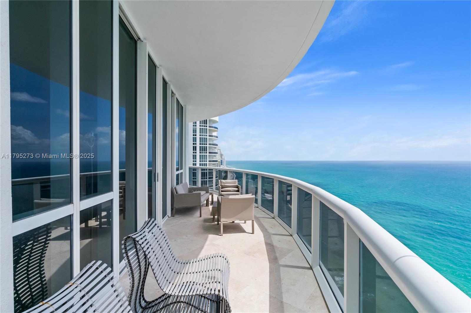 TDR TOWER III CONDO - Residential