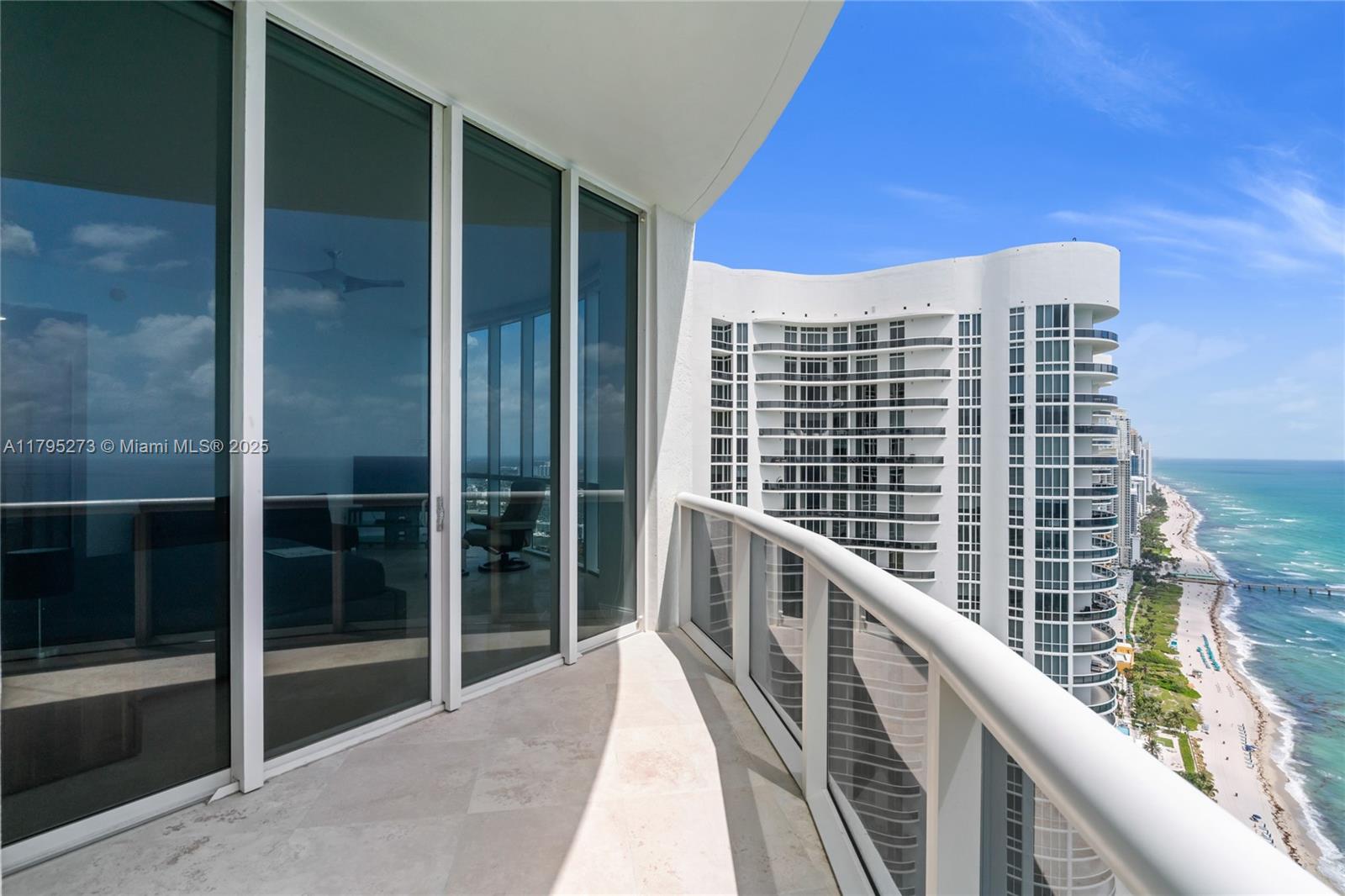 TDR TOWER III CONDO - Residential