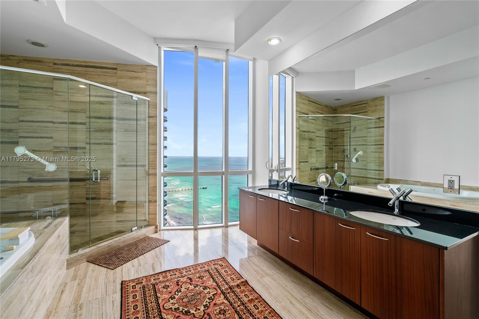 TDR TOWER III CONDO - Residential