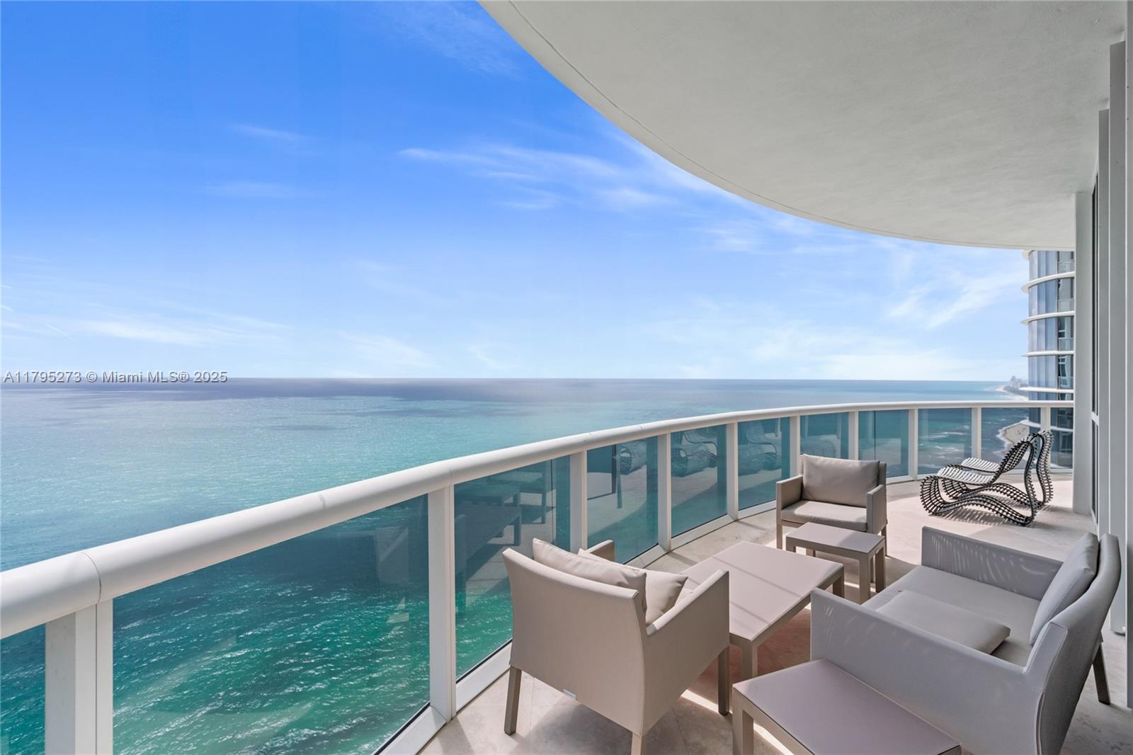 TDR TOWER III CONDO - Residential