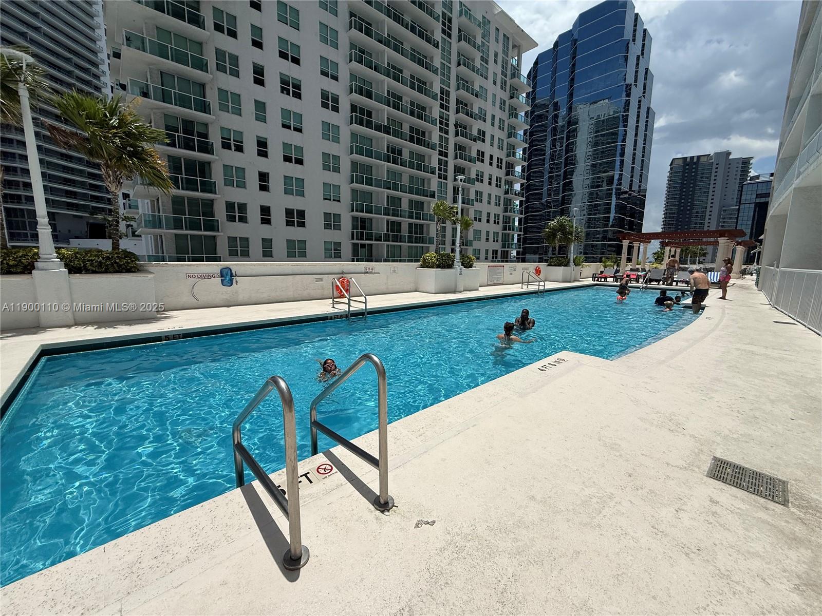 THE CLUB AT BRICKELL BAY - Residential Lease