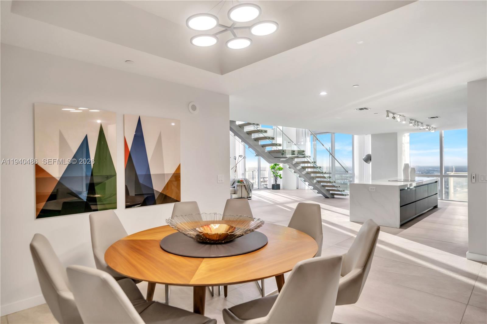 PARAMOUNT MIAMI WORLDCEN - Residential