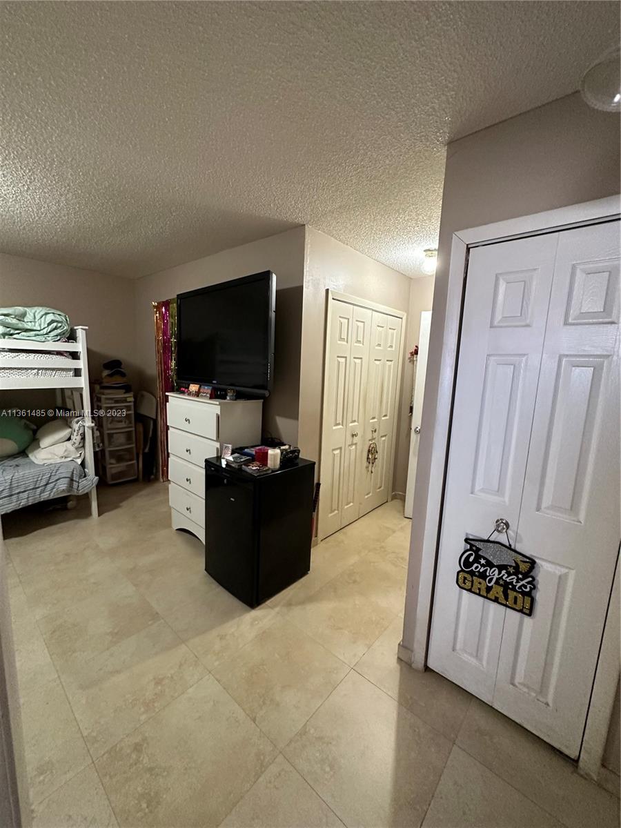 MENES SUB - Residential