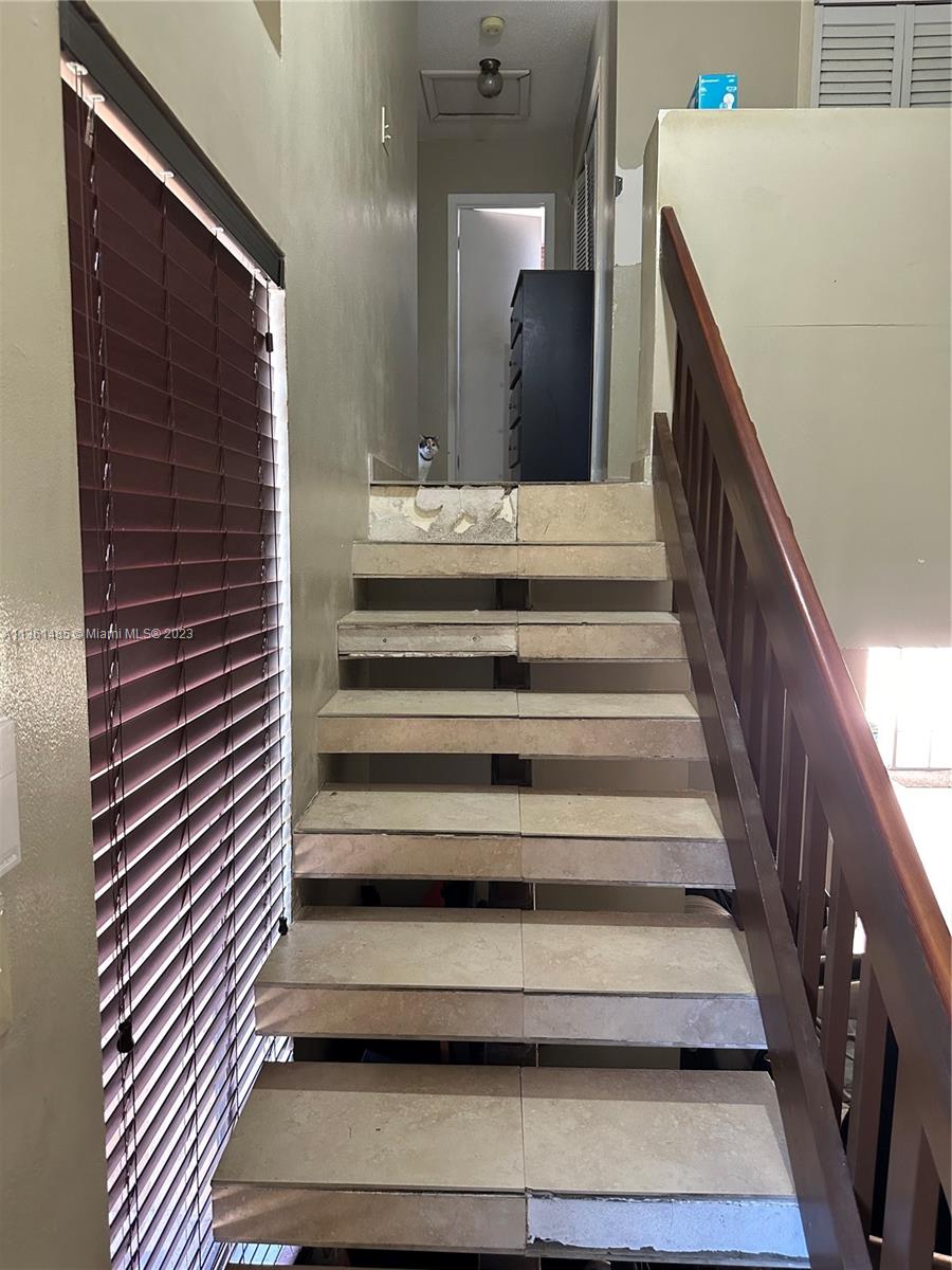 MENES SUB - Residential