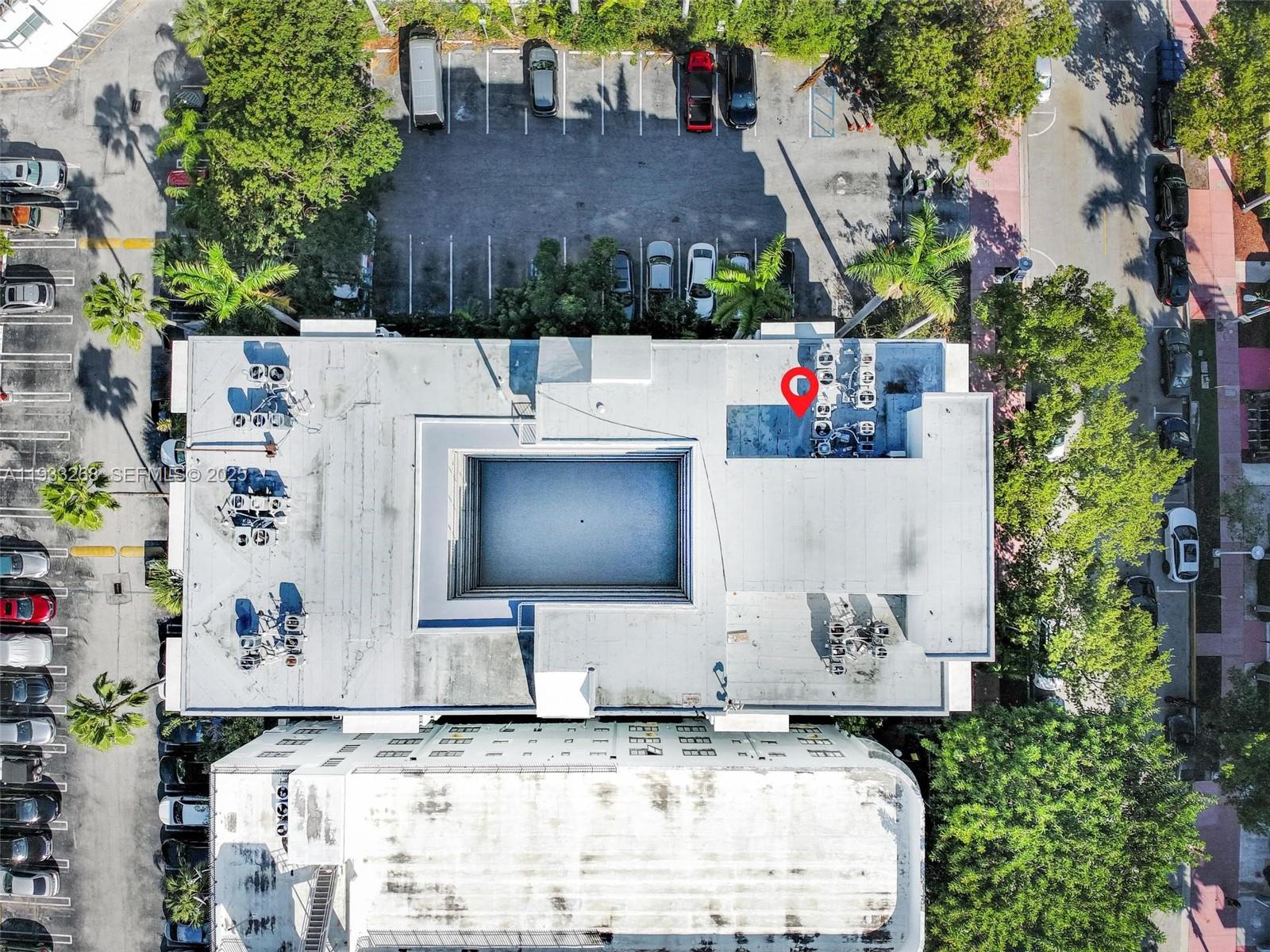 1820 JAMES AVE CONDO - Residential