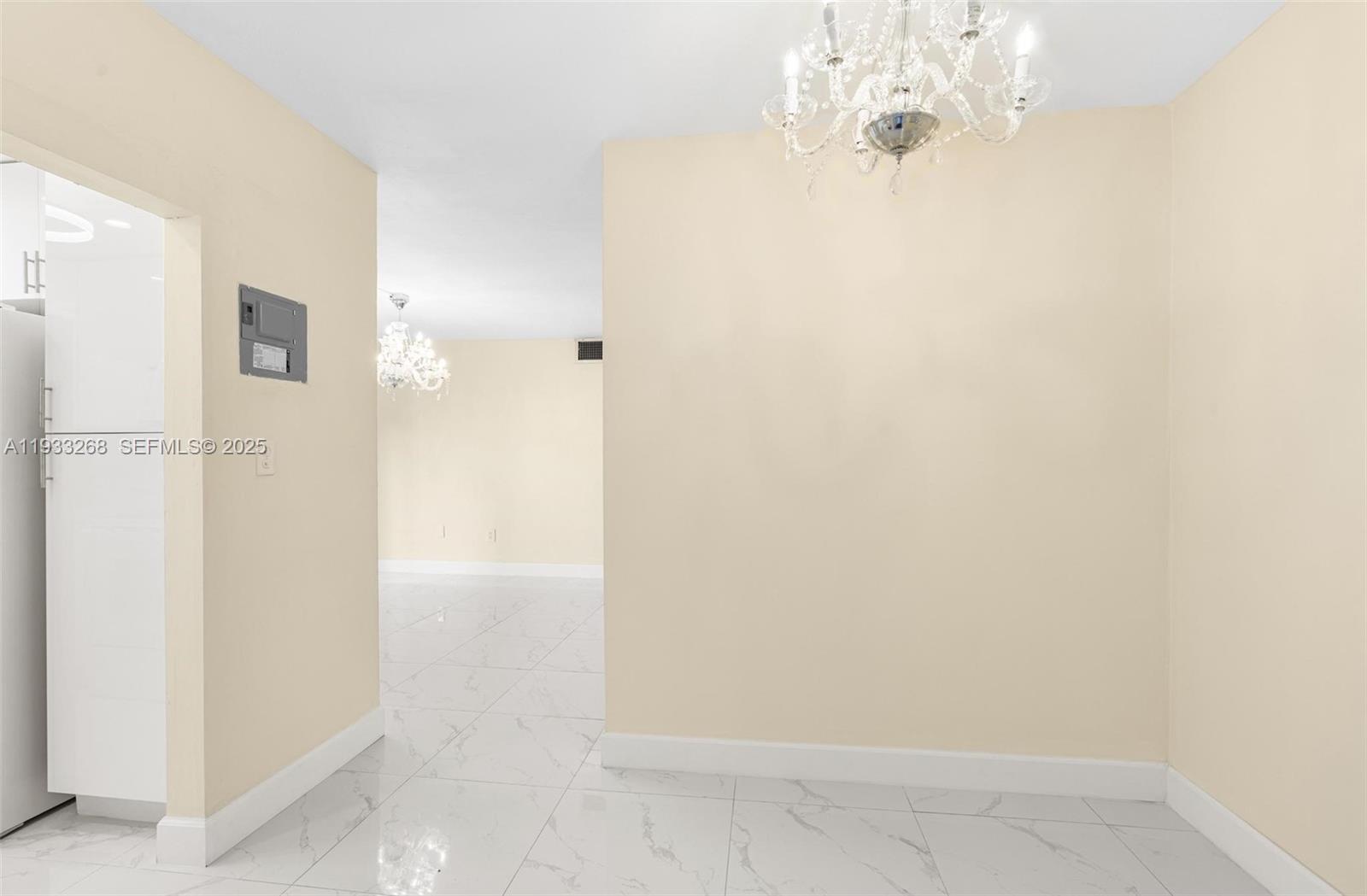 1820 JAMES AVE CONDO - Residential