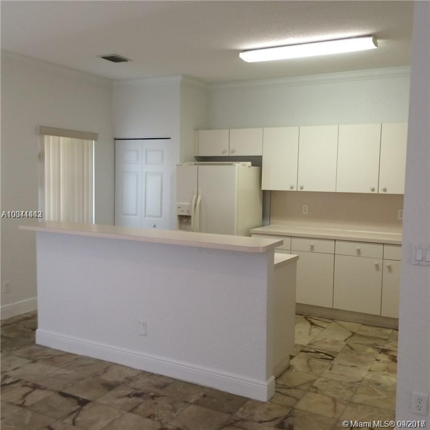 MARTIN/MARANGOS PLAT - Residential Lease