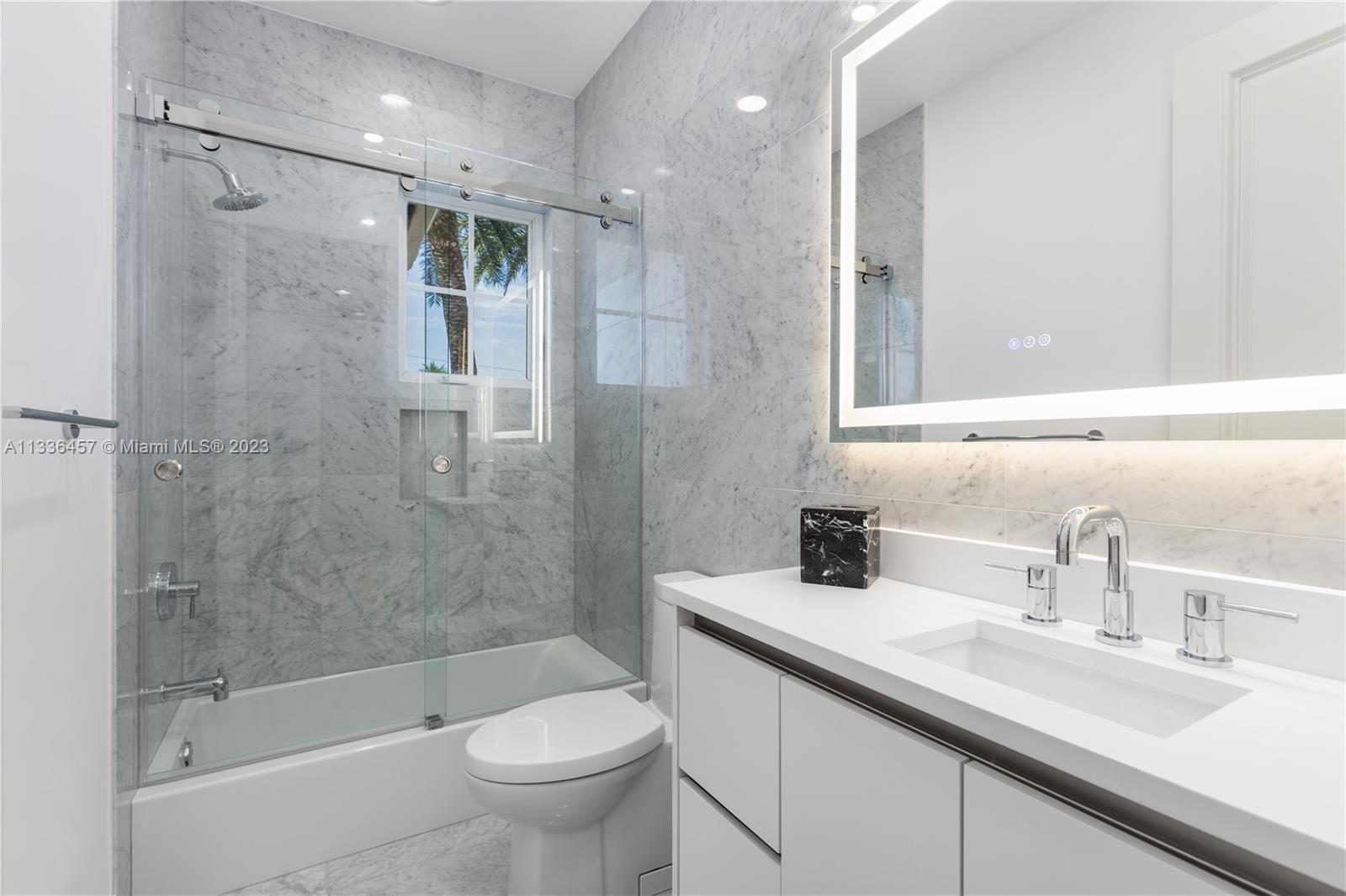 BOCA HARBOUR 7TH SEC - Residential