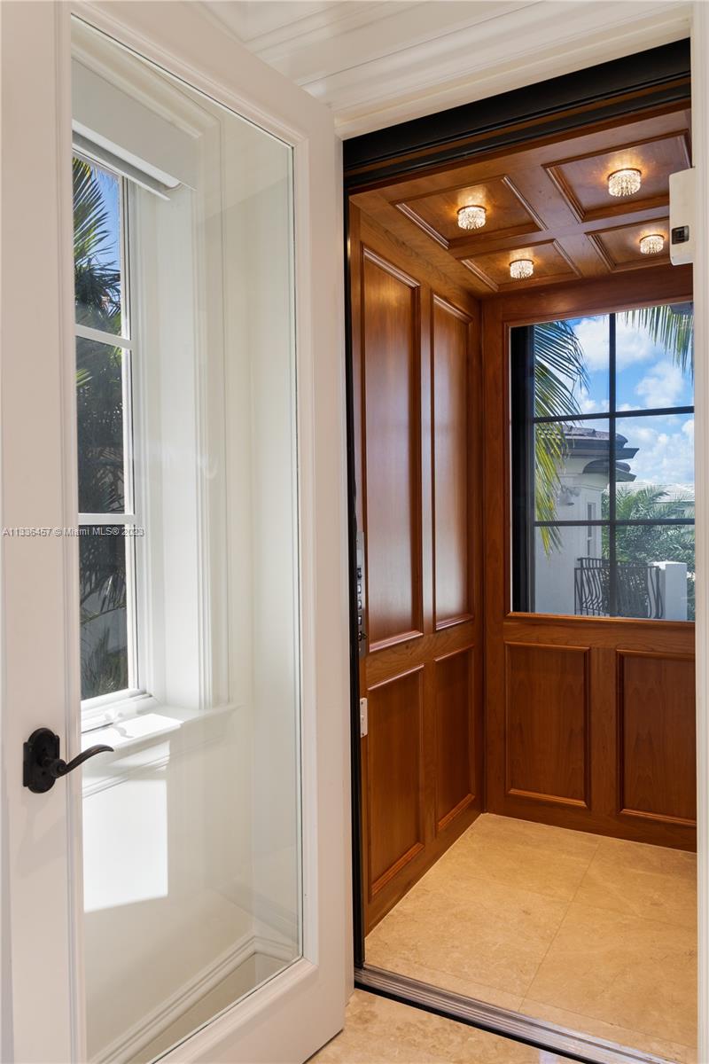 BOCA HARBOUR 7TH SEC - Residential