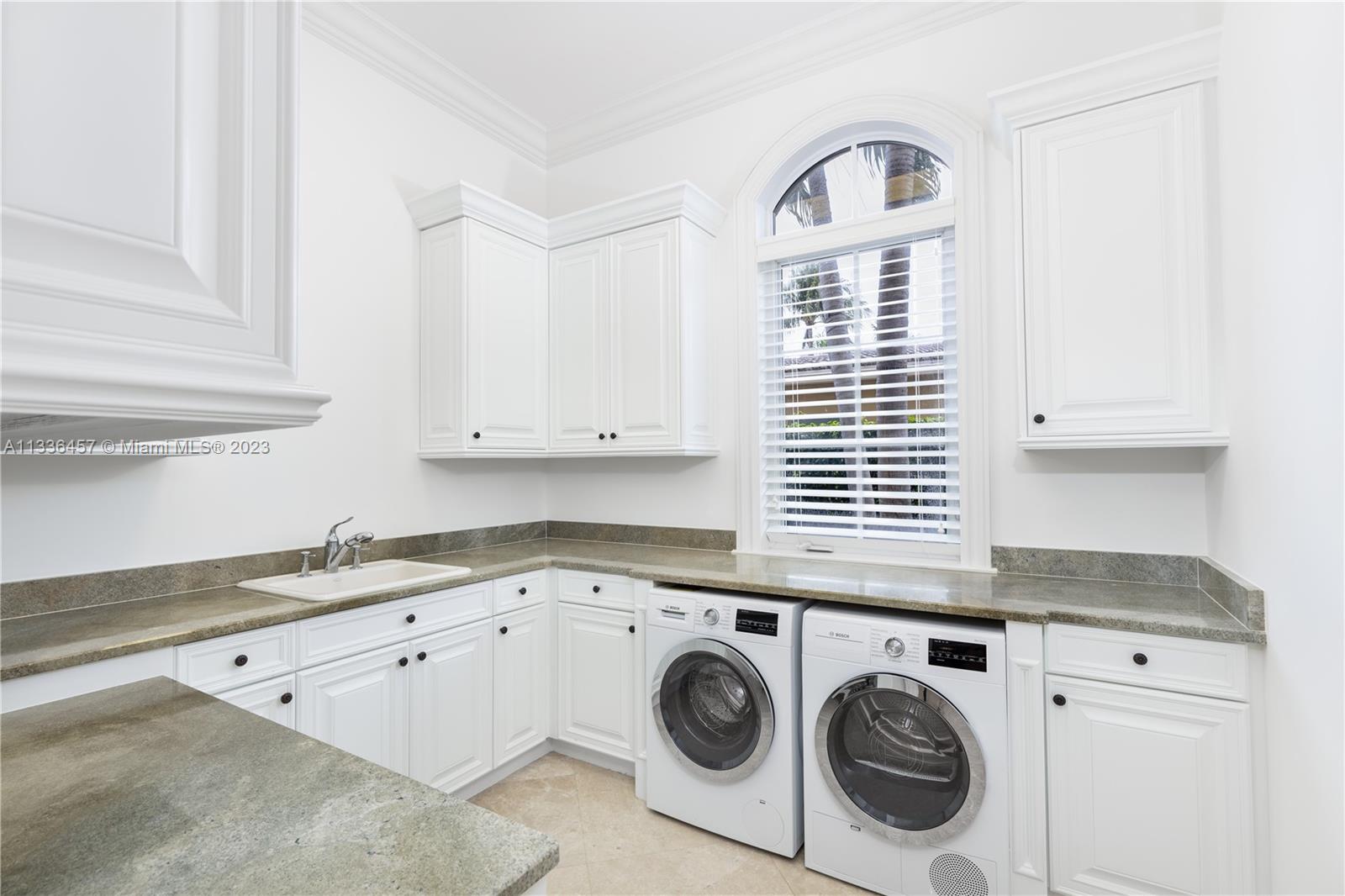 BOCA HARBOUR 7TH SEC - Residential