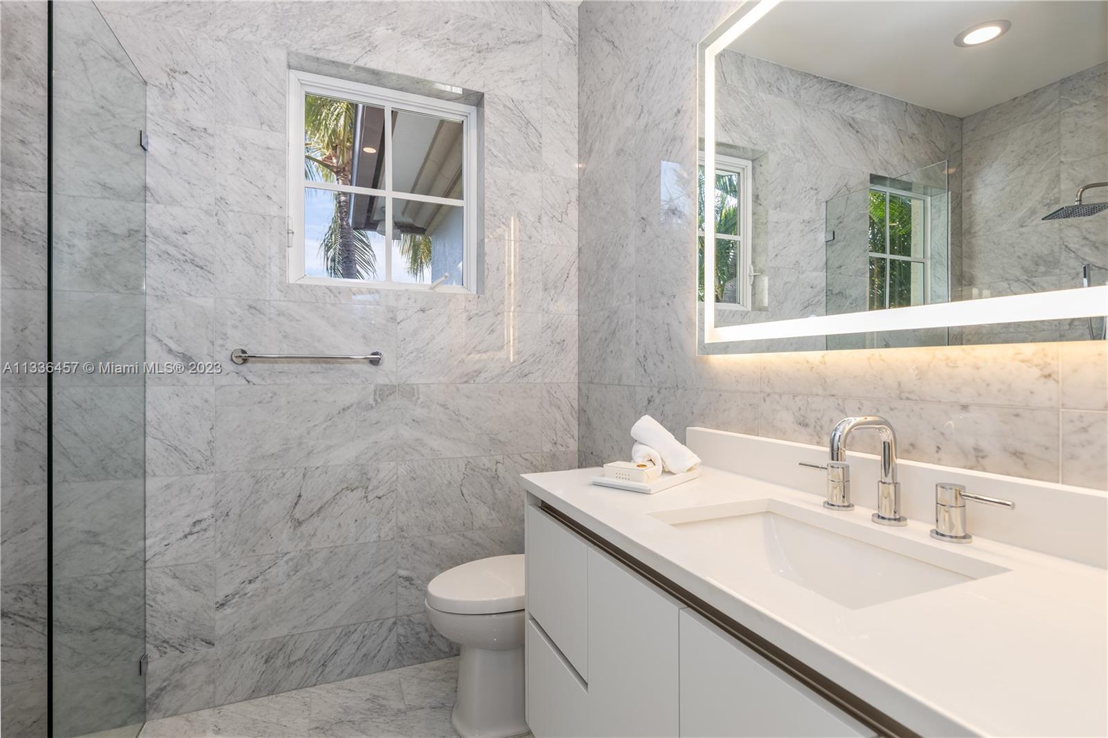 BOCA HARBOUR 7TH SEC - Residential