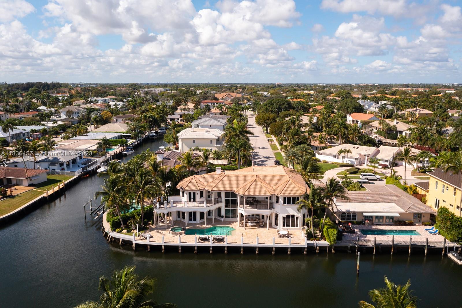 BOCA HARBOUR 7TH SEC - Residential