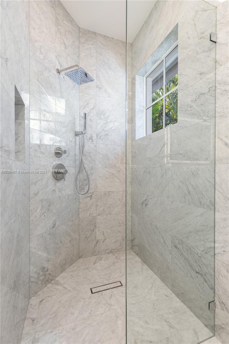 BOCA HARBOUR 7TH SEC - Residential