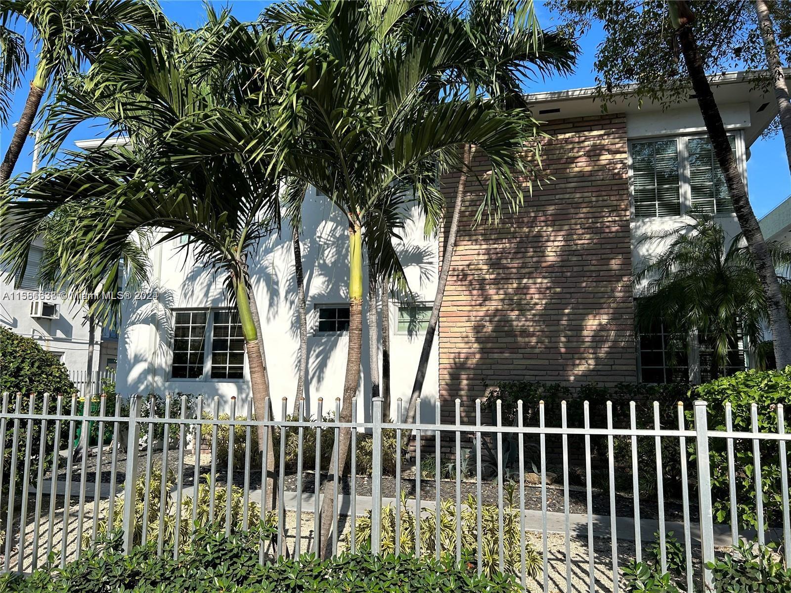 Rental Property at 1045 Lenox Ave 11, Miami Beach, Miami-Dade County, Florida - Bedrooms: 1 
Bathrooms: 1  - $1,999 MO.