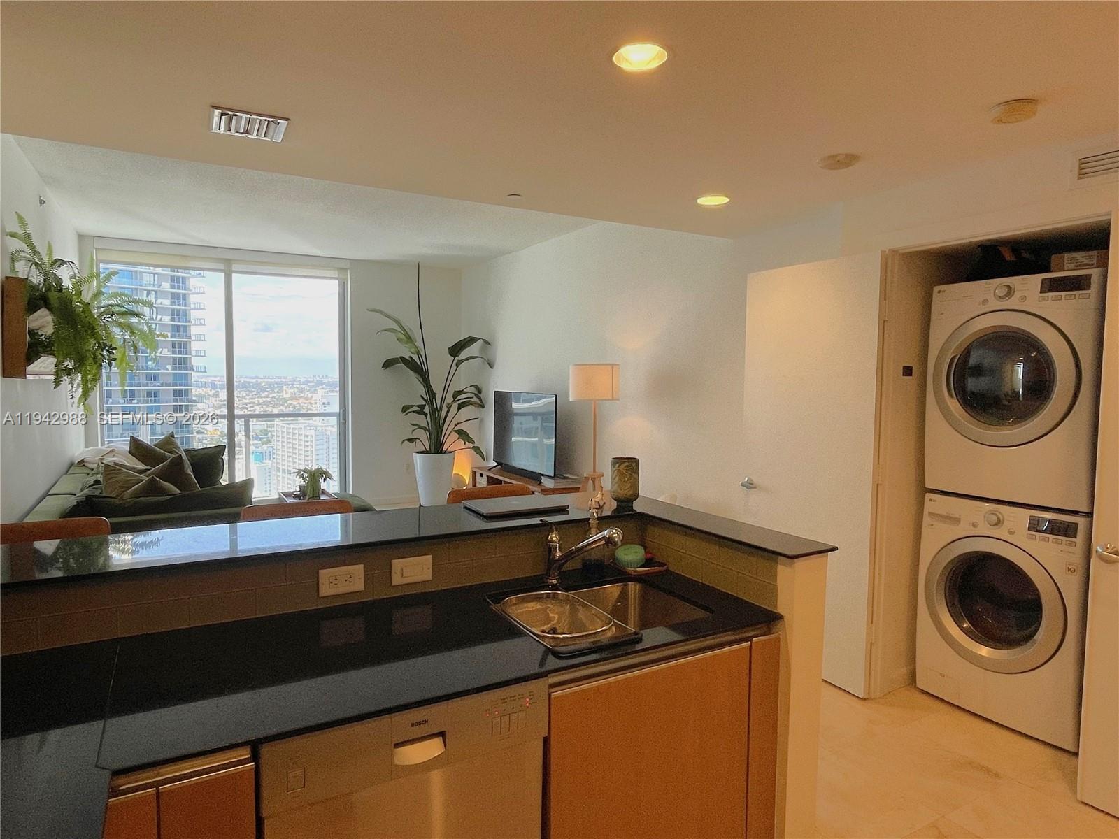 1060 BRICKELL CONDO - Residential Lease