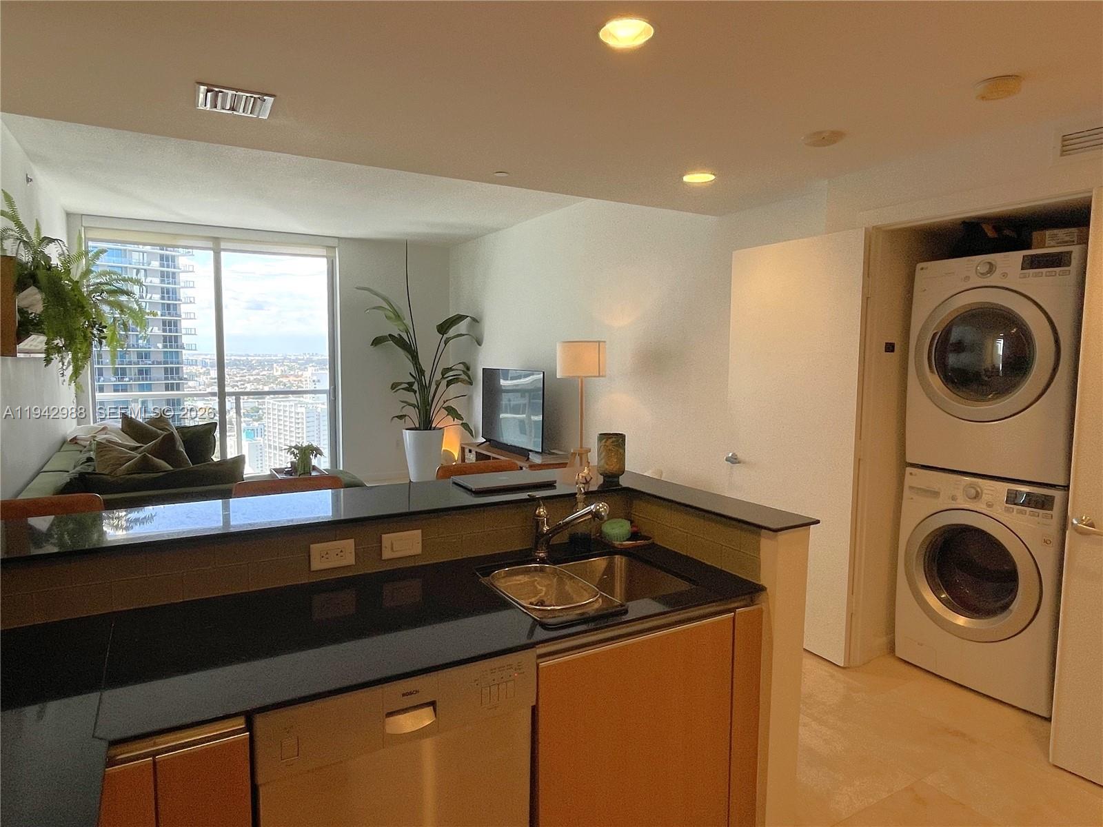 1060 BRICKELL CONDO - Residential Lease