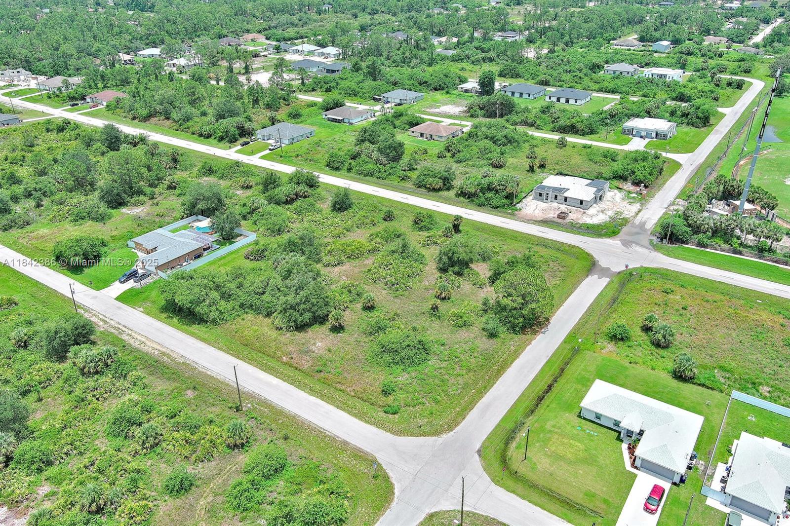 LEHIGH ACRES - Land