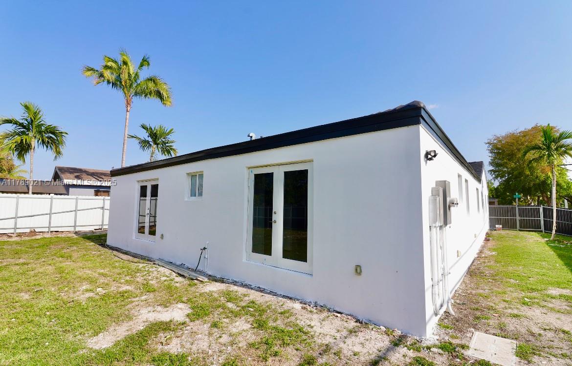 OVERBROOK SHORES NO 3 - Residential