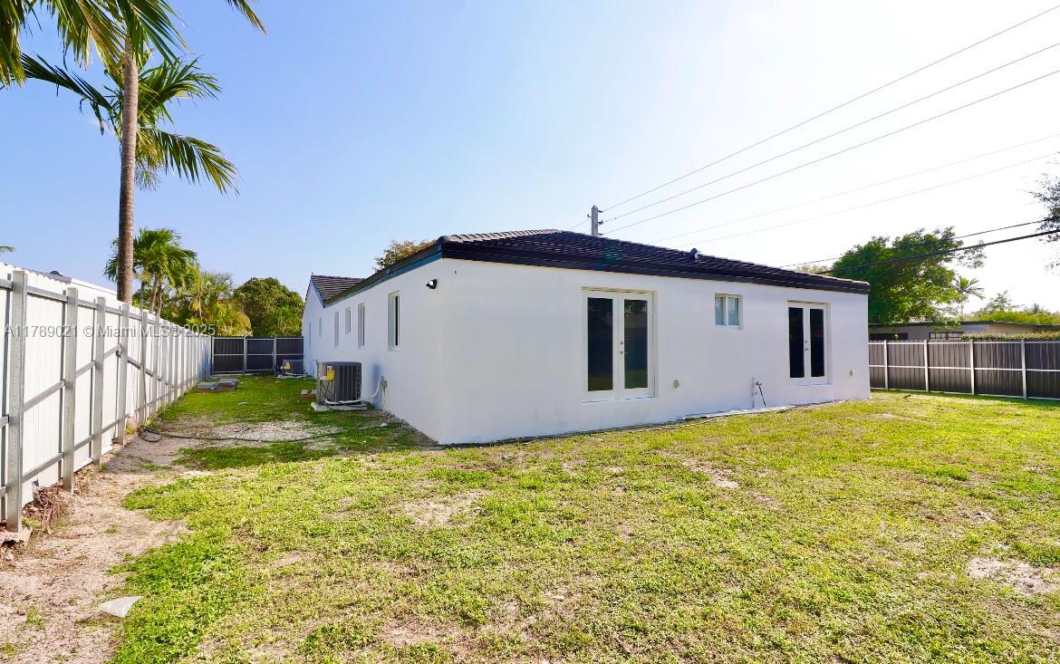 OVERBROOK SHORES NO 3 - Residential