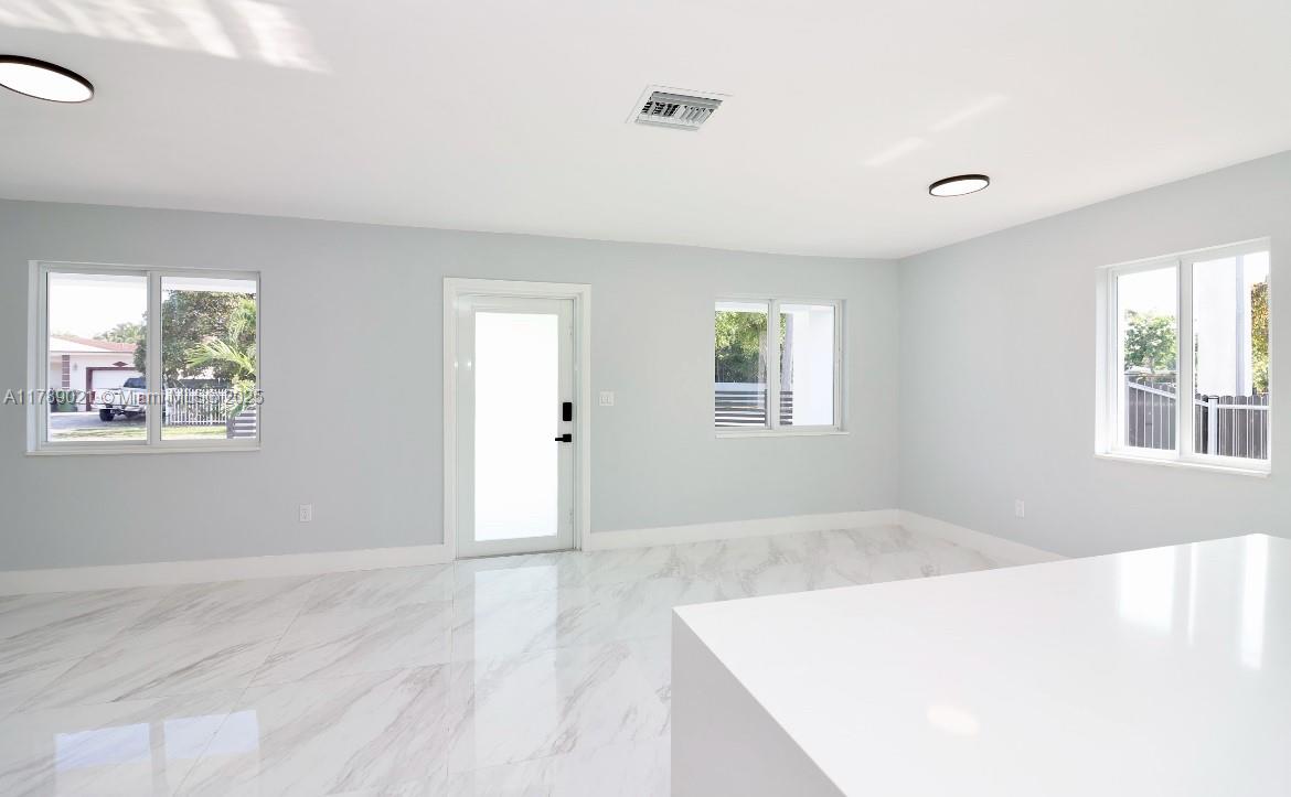 OVERBROOK SHORES NO 3 - Residential