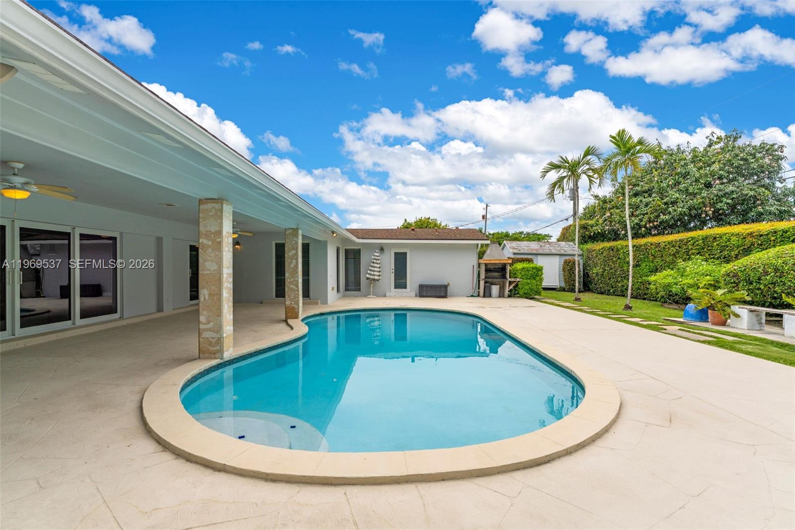 HILL TOP MANOR 2ND ADDN - Residential