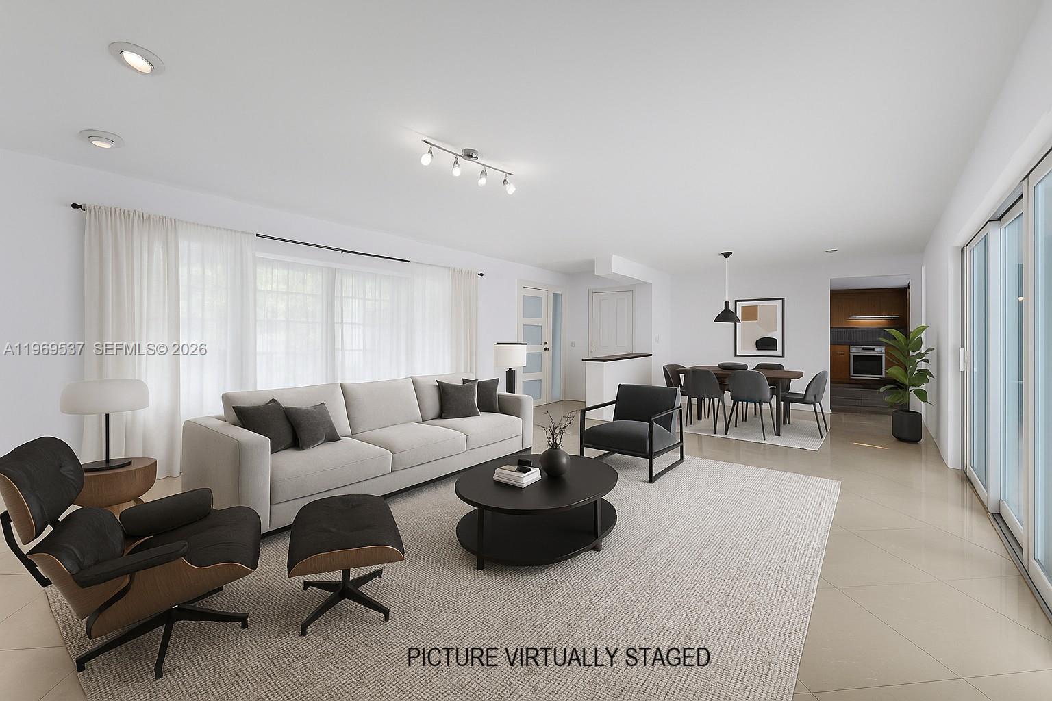 HILL TOP MANOR 2ND ADDN - Residential