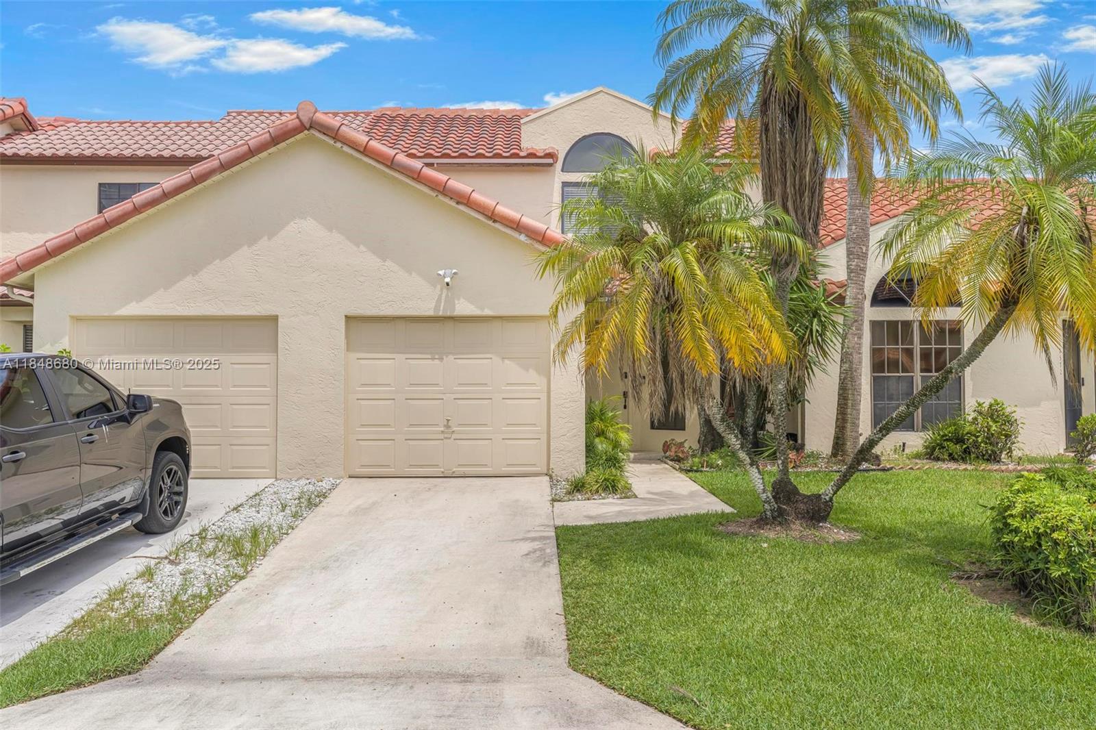 18574 Woodstream Dr