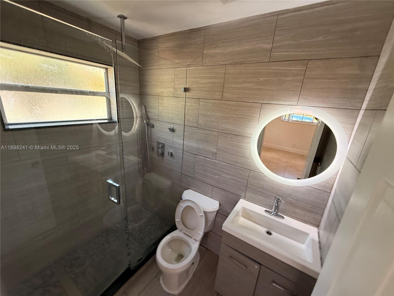 FALCON SUB NO ONE - Residential Lease